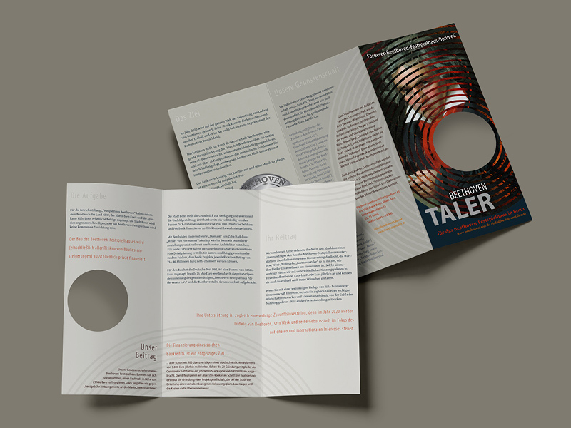 Faltflyer mit Stanzung